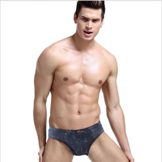 Quần sịp tam giác nam