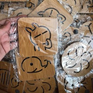 Miếng lót nồi họa tiết bằng gỗ