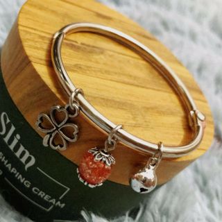 kiềng tay mix đá tuyết