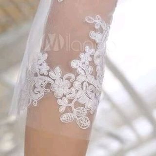 ĐẦM CÔNG CHÚA TAY LỠ ĐÍNH REN HOA NỔI