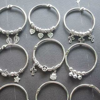 kiềng tay mix nhiều charm