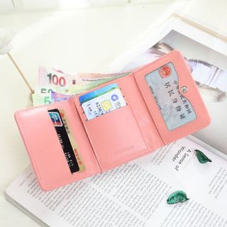 Ví cầm tay chiếc giày