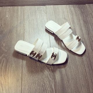 dép quai hang nhập