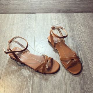 giày sandal quai mảnh