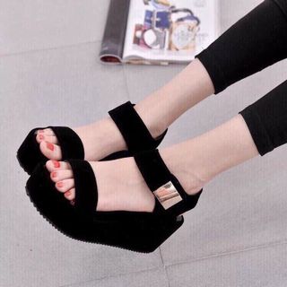 giày sandal chất nỉ
