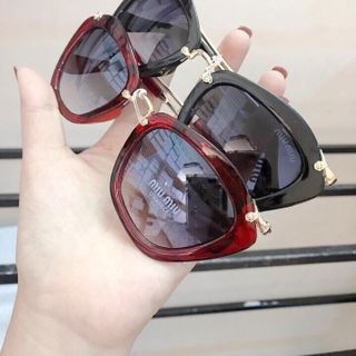 mắt kính mèo sang chảnh