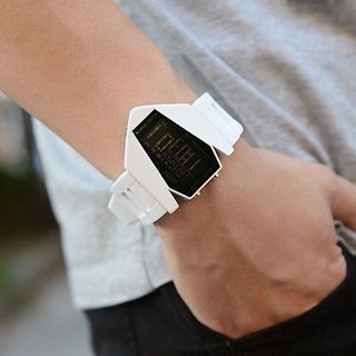 Đồng hồ led 7 màu Skmei sk012