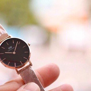 Đồng Hồ Nữ Dây Lụa Giá Rẻ