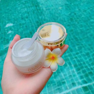 Kem Dưỡng Trắng Tái Tạo Da Ban Đêm Alma