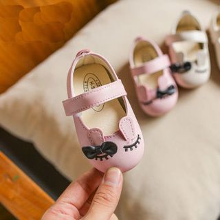 Giày tập đi cho bé gái