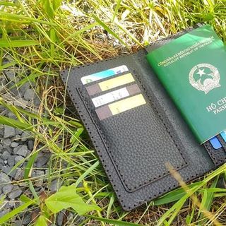 VÍ DÀI UNISEX CHO CẢ NAM VÀ NỮ SGD 20
