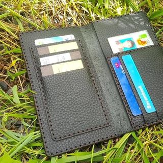 VÍ DÀI UNISEX CHO CẢ NAM VÀ NỮ SGD 20