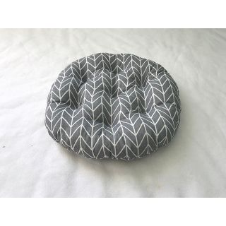 Nệm ngồi tròn sọc xám