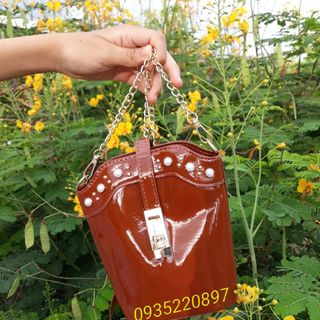túi đeo đi chơi dành cho nữ