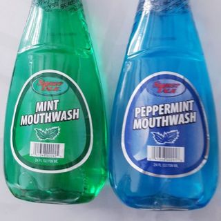 Nước Súc miệng bạc hà cay Sweet Talk 709ml