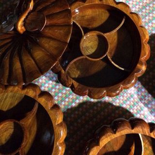 Khay đựng bánh kẹo bằng gỗ hương