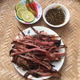Thịt lợn gác bếp