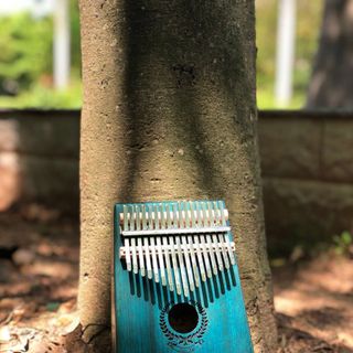 ĐÀN KALIMBA 17 PHÍM NGUYỆT QUẾ