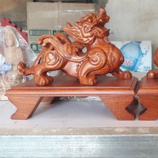 Tỳ hưu gỗ hương dai 20 cm có đế