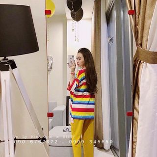 áo thun oversize sọc kẻ cầu vồng