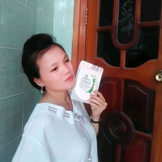 BỘT RỬA MẶT THẢO DƯỢC LOHA BEAUTY