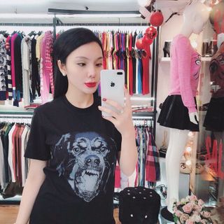 áo thun chó givenchy