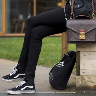 Giày slip on thể thao