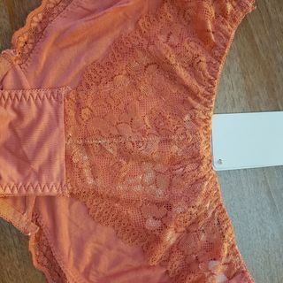 Quần lót cho các mẹ