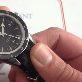 Đồng hồ Omegaa semaster phiên bản giới hạn 007 spectre