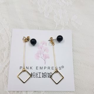 hoa tai thiết kế 3