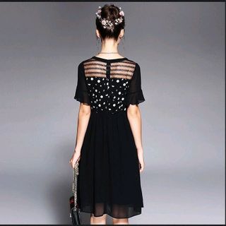 Đầm kiểu nước ngoài tô châu