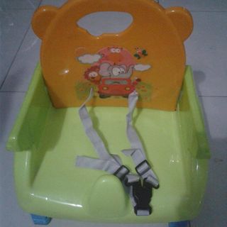 Ghế ngồi tập ăn dặm gấp gọn cho bé