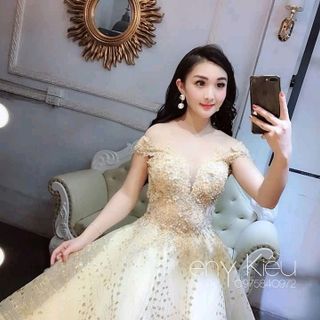 ĐẦM XÒE PHỒNG KIM SA TRỄ VAI