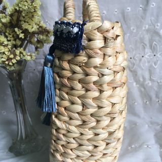 Giỏ xách lục bình “ bán nguyệt “