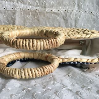 Giỏ xách lục bình “ bán nguyệt “