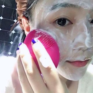máy rửa mặt Foreo