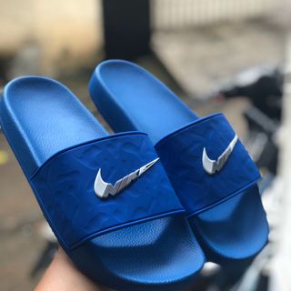 dép thể thao t1