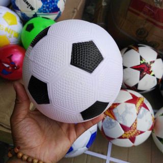QUẢ BÓNG ĐÁ ĐỘNG LỰC GIÁ TUỲ TỪNG LOẠI