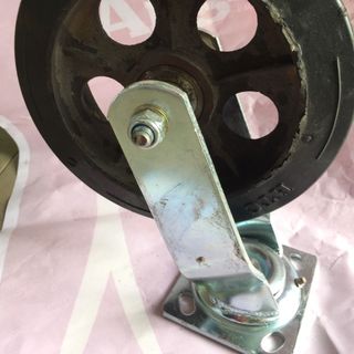 Bánh xe đẩy cao su Búa
