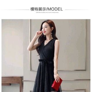 ĐẦM MAXI REN ĐEN CỔ TIM