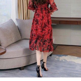 ĐẦM XOÈ TAY LOE PHỐI TẦNG