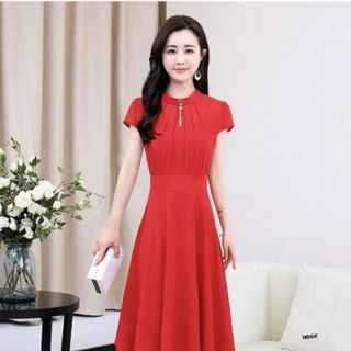Đầm xếp li