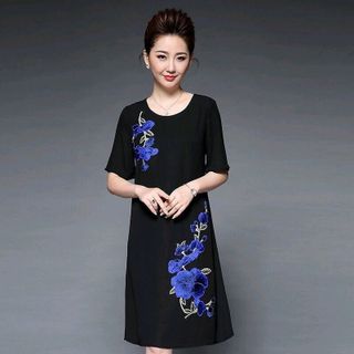 ĐẦM SUÔNG THÊU HOA SANG TRỌNG