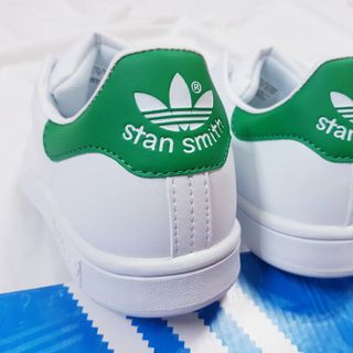 Giầy thể thao superfake