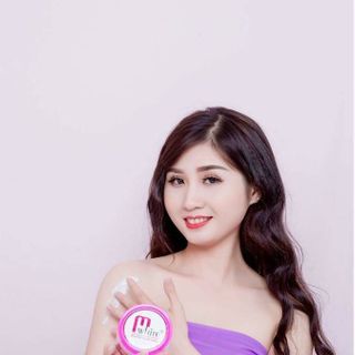 kem body trắng da