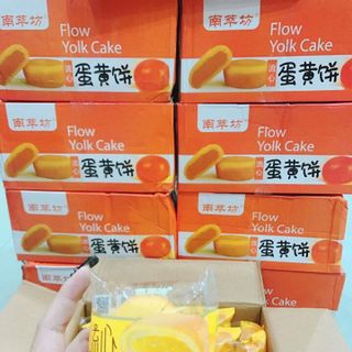 bánh pía trứng muối đài loan