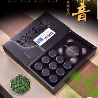 Bộ hộp trà Thiết Quan Âm kèm ấm trà