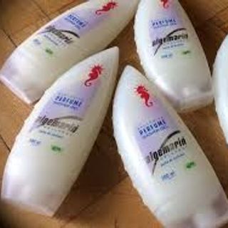 Sữa tắm cá ngựa 300ml