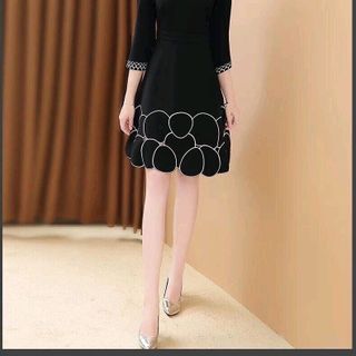 đầm thun xòe