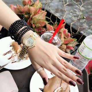 Đồng hồ Versacee sang chảnh